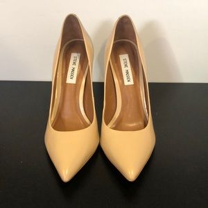 Steve Madden Proto Pump